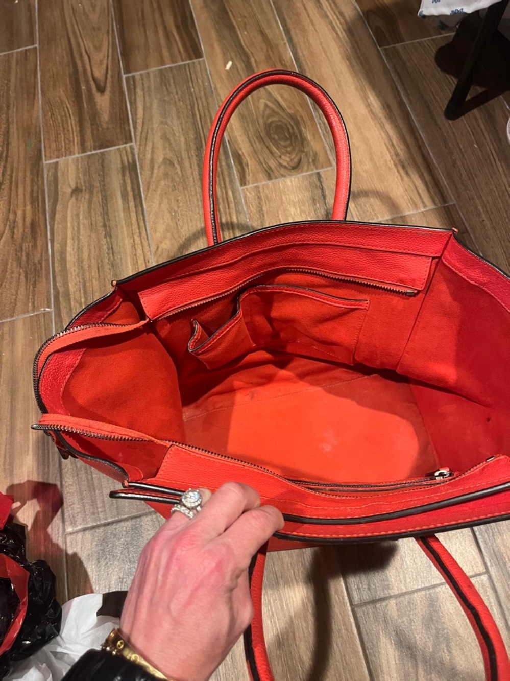CELINE
Drummed Calfskin Mini
Luggage in Vermillion Orange - Picture 5 of 8